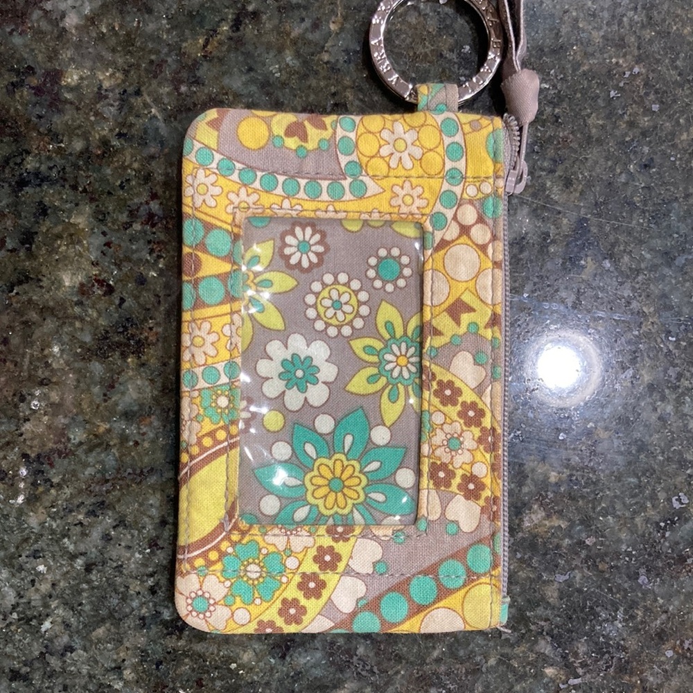 🟨🟨 Vera Bradley Lemon Parfait ID Holder and Keychain